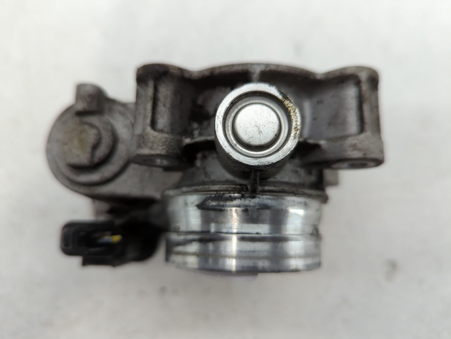 2016-2021 Chevrolet Malibu Throttle Body P/N:12671379AA Fits Fits 2016 2017 2018 2019 2020 2021 2022 OEM Used Auto Parts - O