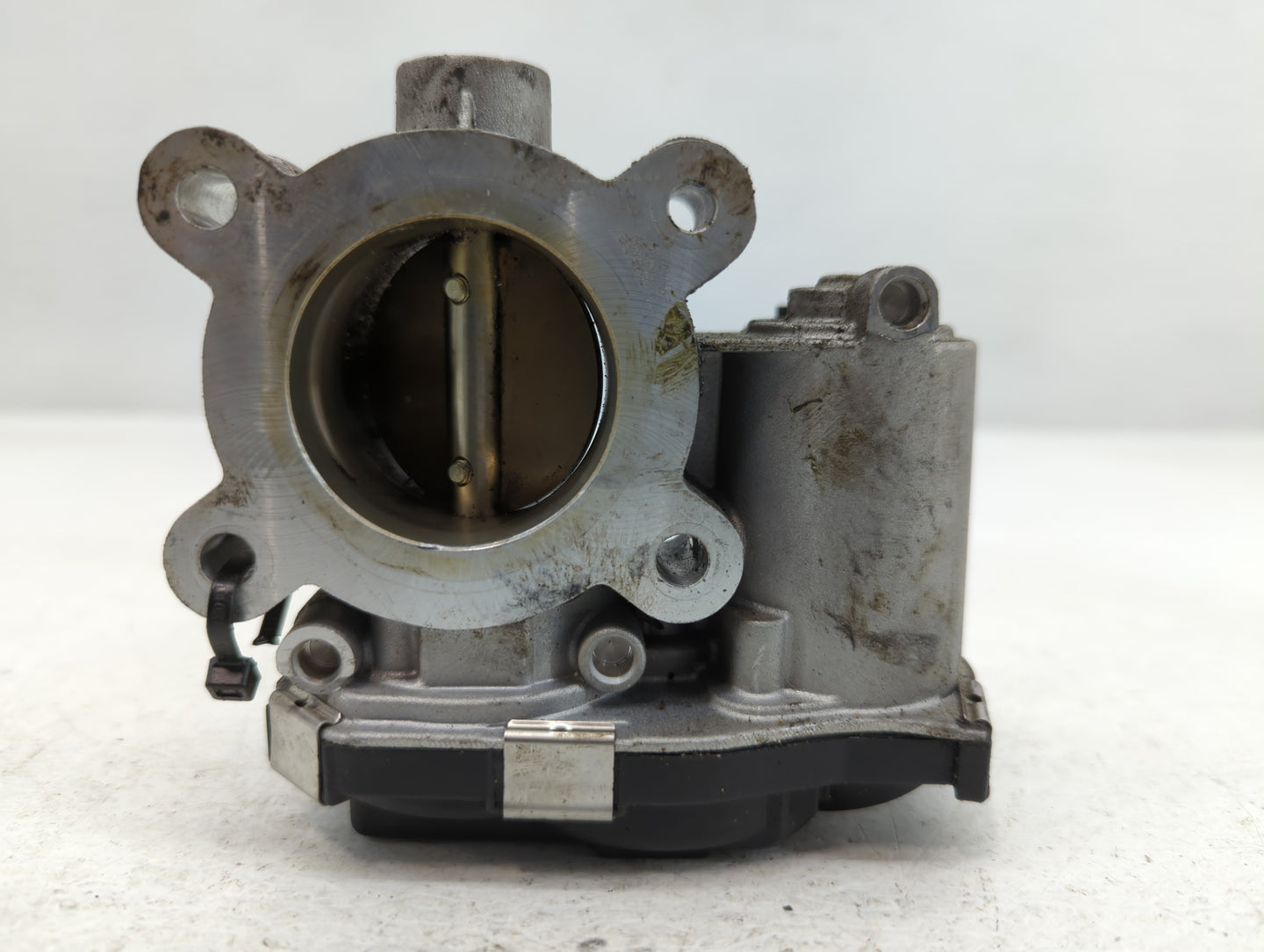 2016-2021 Chevrolet Malibu Throttle Body P/N:12671379AA Fits Fits 2016 2017 2018 2019 2020 2021 2022 OEM Used Auto Parts - O