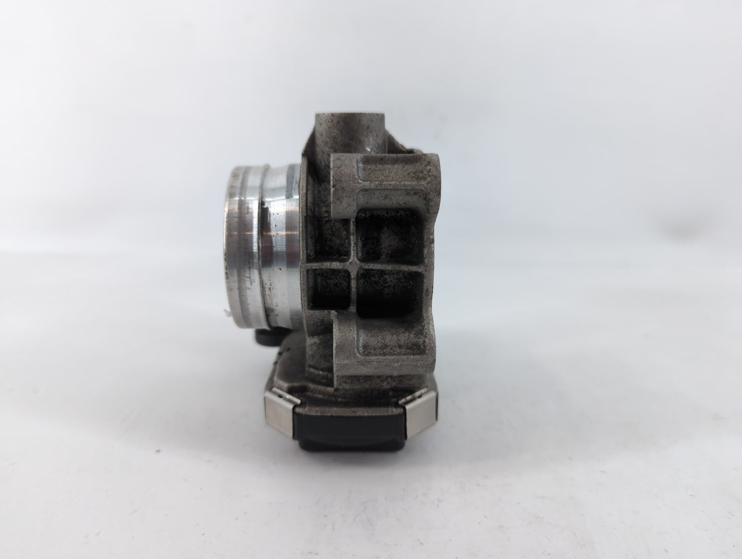 2016-2021 Chevrolet Malibu Throttle Body P/N:12671379AA Fits Fits 2016 2017 2018 2019 2020 2021 2022 OEM Used Auto Parts - O