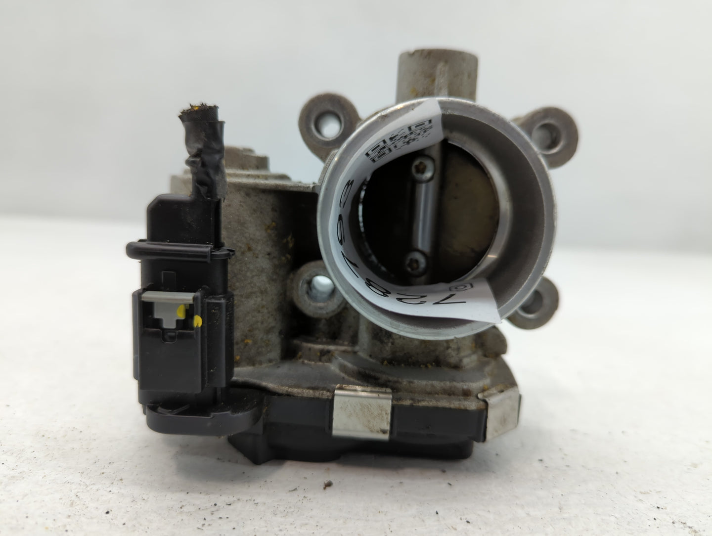 2016-2021 Chevrolet Malibu Throttle Body P/N:12671379AA Fits Fits 2016 2017 2018 2019 2020 2021 2022 OEM Used Auto Parts - O
