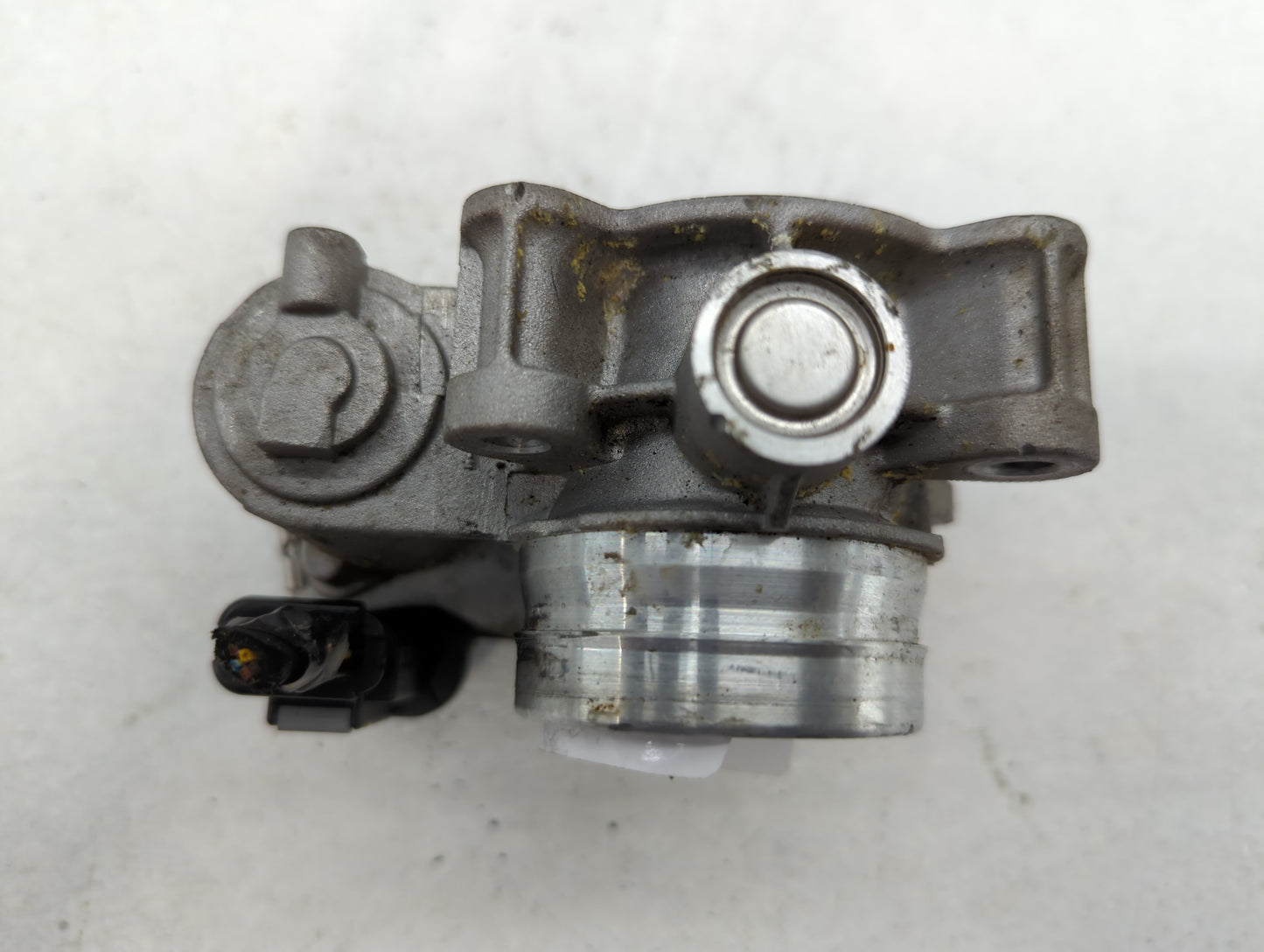 2016-2021 Chevrolet Malibu Throttle Body P/N:12671379AA Fits Fits 2016 2017 2018 2019 2020 2021 2022 OEM Used Auto Parts - O