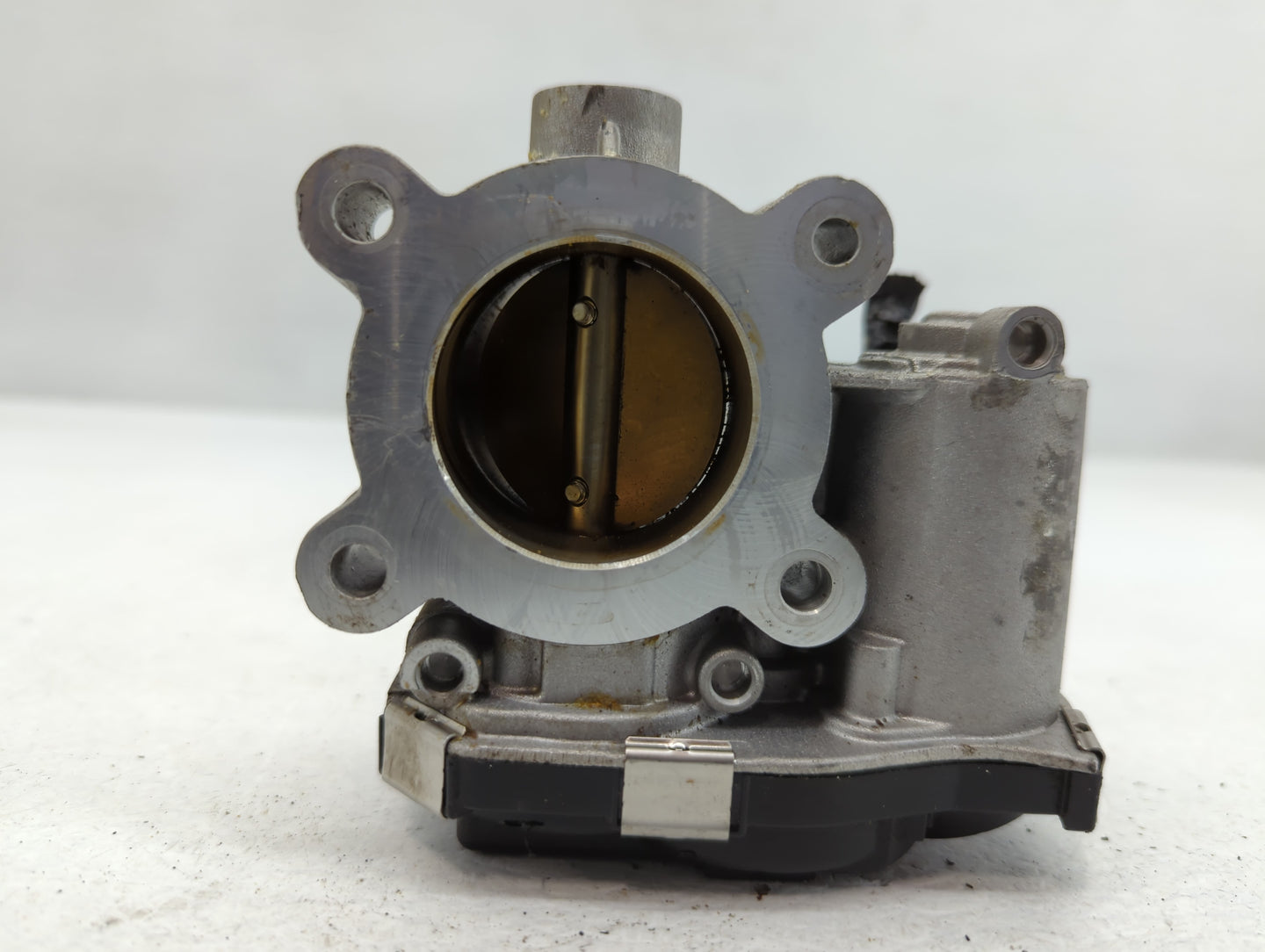 2016-2021 Chevrolet Malibu Throttle Body P/N:12671379AA Fits Fits 2016 2017 2018 2019 2020 2021 2022 OEM Used Auto Parts - O