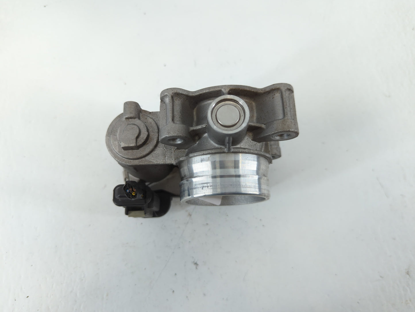 2016-2021 Chevrolet Malibu Throttle Body P/N:12671379AA Fits Fits 2016 2017 2018 2019 2020 2021 2022 OEM Used Auto Parts - O