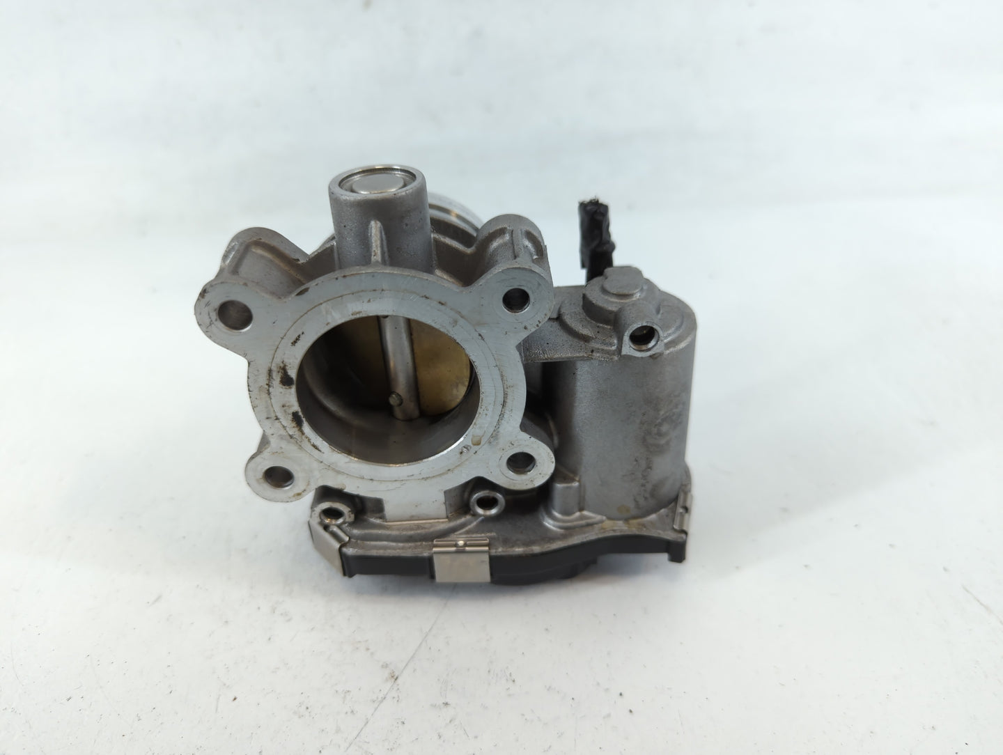 2016-2021 Chevrolet Malibu Throttle Body P/N:12671379AA Fits Fits 2016 2017 2018 2019 2020 2021 2022 OEM Used Auto Parts - O
