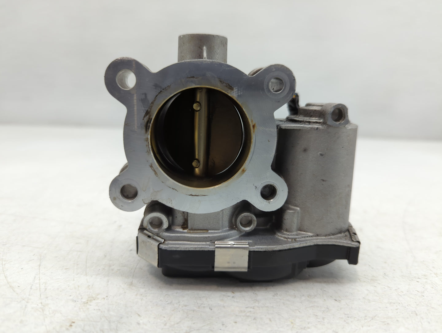 2013-2021 Chevrolet Malibu Throttle Body P/N:12671379AA Fits Fits 2013 2014 2015 2016 2017 2018 2019 2020 2021 OEM Used Auto