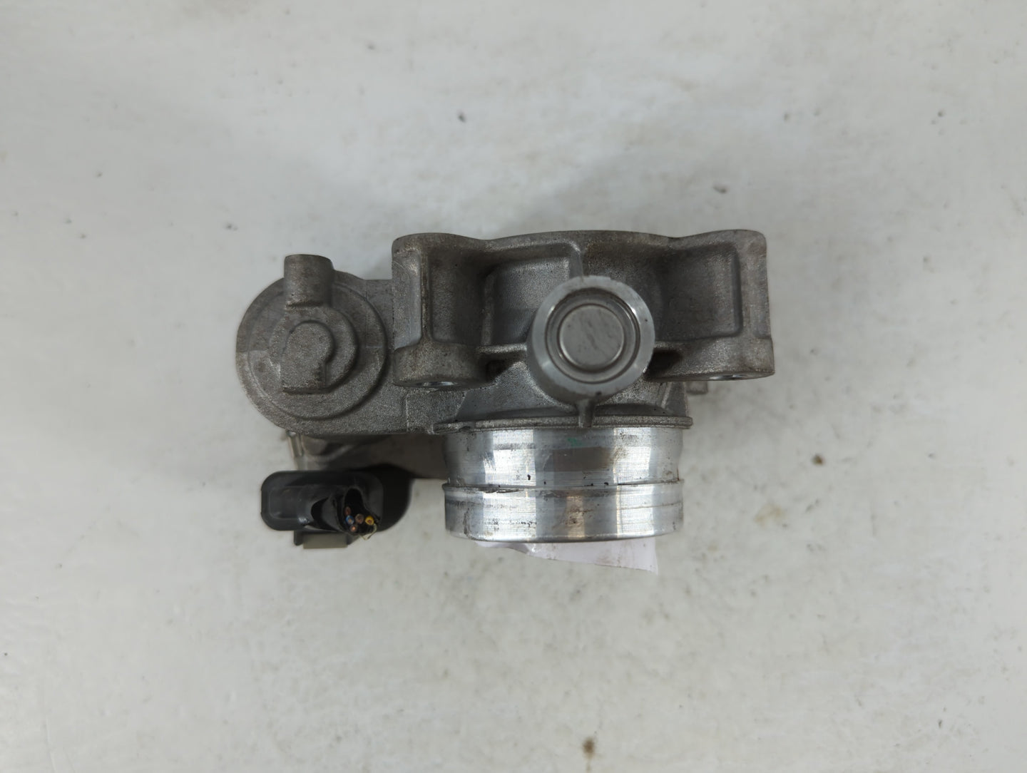 2016-2021 Chevrolet Malibu Throttle Body P/N:12671379AA Fits Fits 2016 2017 2018 2019 2020 2021 2022 OEM Used Auto Parts - O