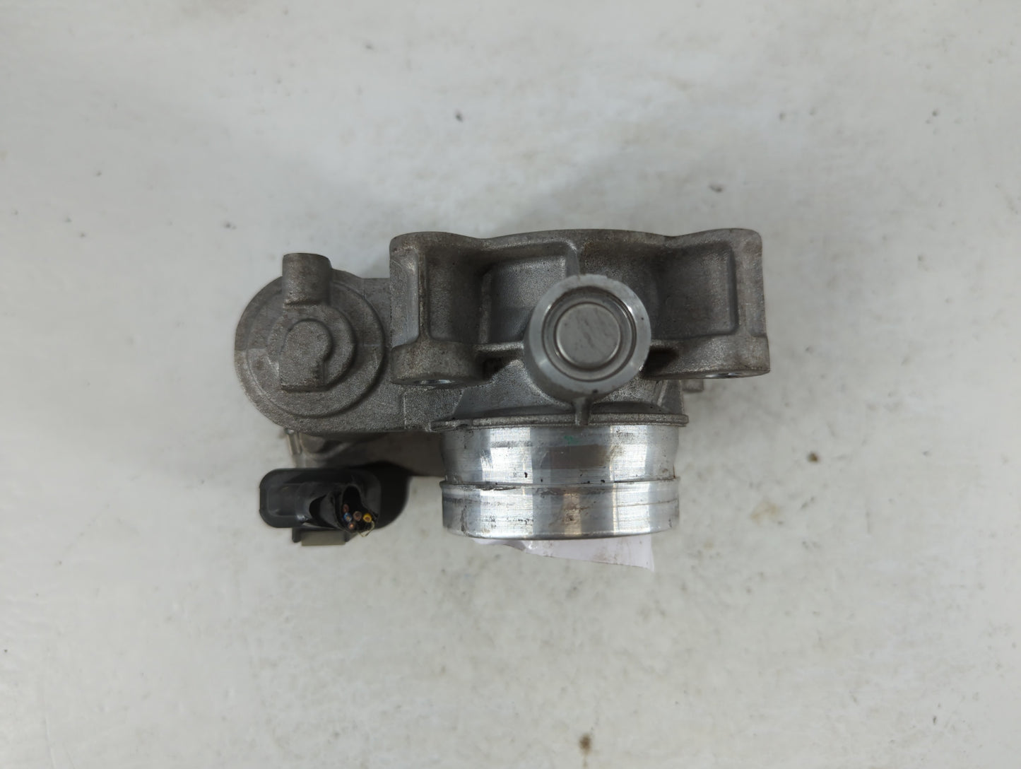 2016-2021 Chevrolet Malibu Throttle Body P/N:12671379AA Fits Fits 2016 2017 2018 2019 2020 2021 2022 OEM Used Auto Parts - O