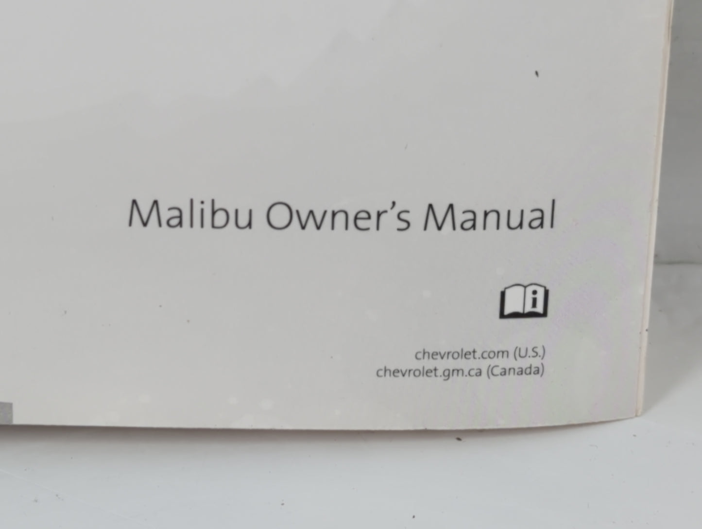 2017 Chevrolet Malibu Owners Manual Book Guide P/N:23461930 B OEM Used Auto Parts - Oemusedautoparts1.com