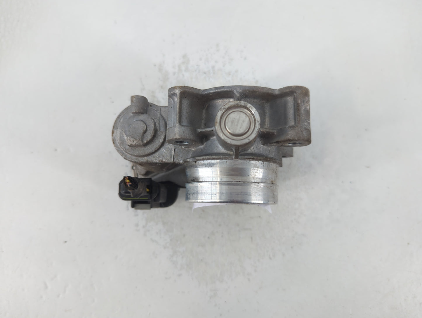 2016-2021 Chevrolet Malibu Throttle Body P/N:12671379AA Fits Fits 2016 2017 2018 2019 2020 2021 2022 OEM Used Auto Parts - O