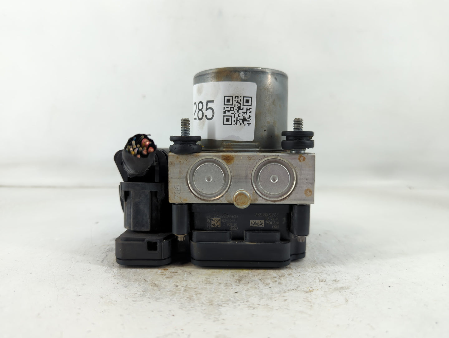 2017 Chevrolet Malibu ABS Pump Control Module Replacement P/N:8413 9399 065055766 Fits OEM Used Auto Parts - Oemusedautopart