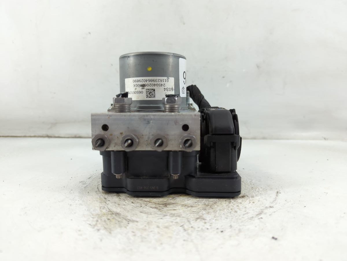 2017 Chevrolet Malibu Anti-Lock Brake ABS Pump Module Actuator OEM P/N:2450402 8413 9399 Fits OEM Used Auto Parts - Oemuseda