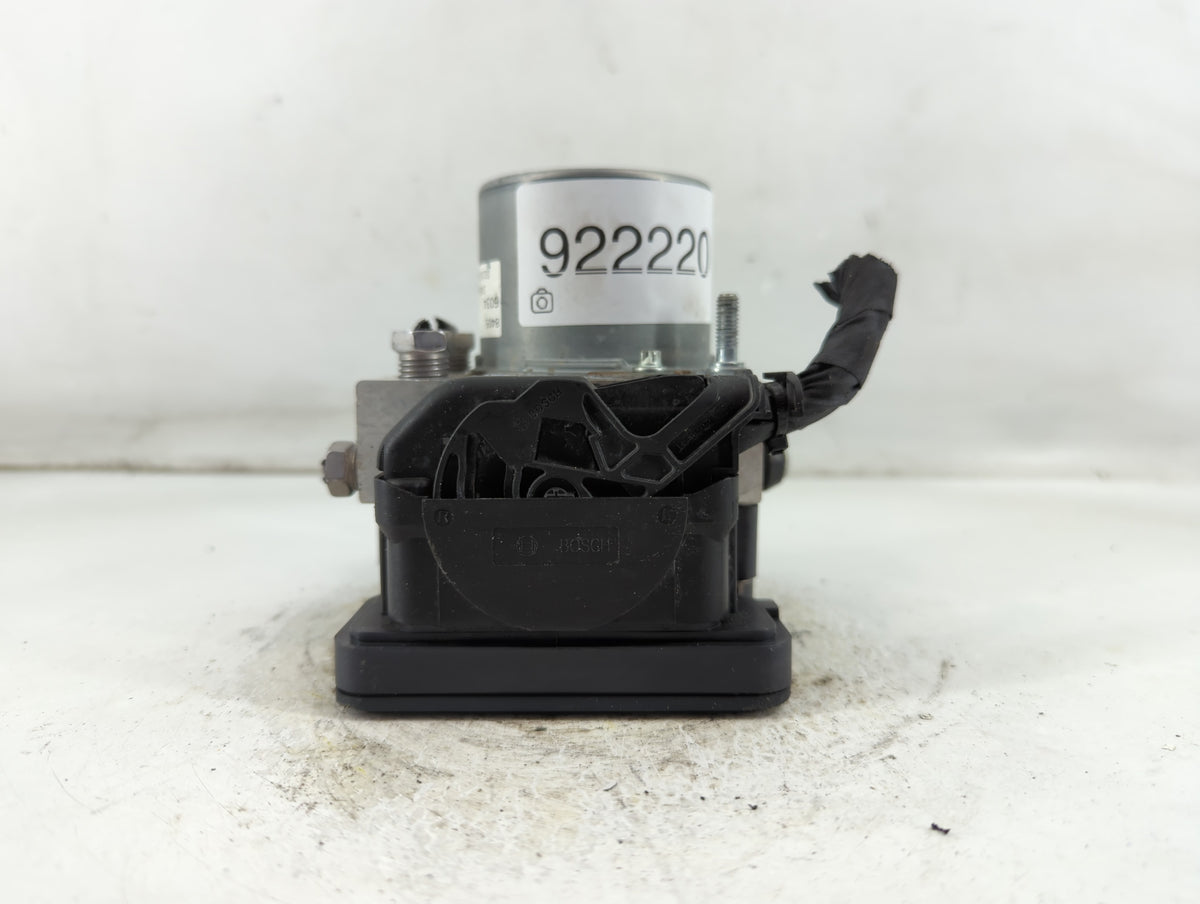 2017 Chevrolet Malibu Anti-Lock Brake ABS Pump Module Actuator OEM P/N:2450402 8413 9399 Fits OEM Used Auto Parts - Oemuseda