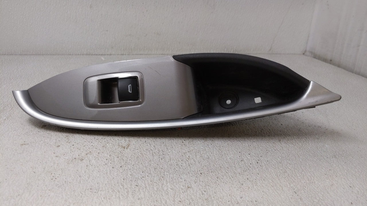 2017 Chevrolet Malibu Passenger Right Power Window Switch 84203424 - Oemusedautoparts1.com