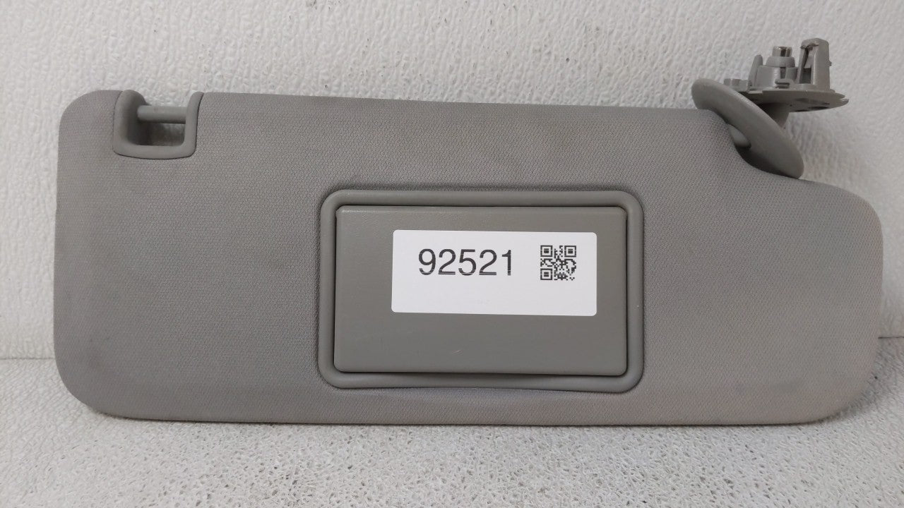 2017 Chevrolet Malibu Sun Visor Shade Replacement Passenger Right Mirror Fits Fits 2016 2018 2019 OEM Used Auto Parts - Oemu