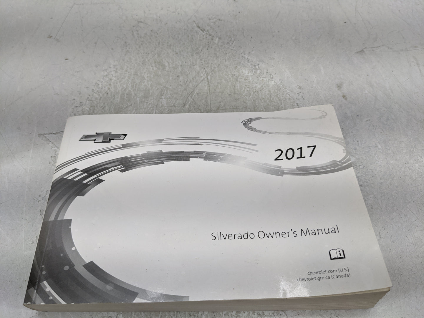 2017 Chevrolet Silverado Owners Manual Book Guide OEM Used Auto Parts - Oemusedautoparts1.com