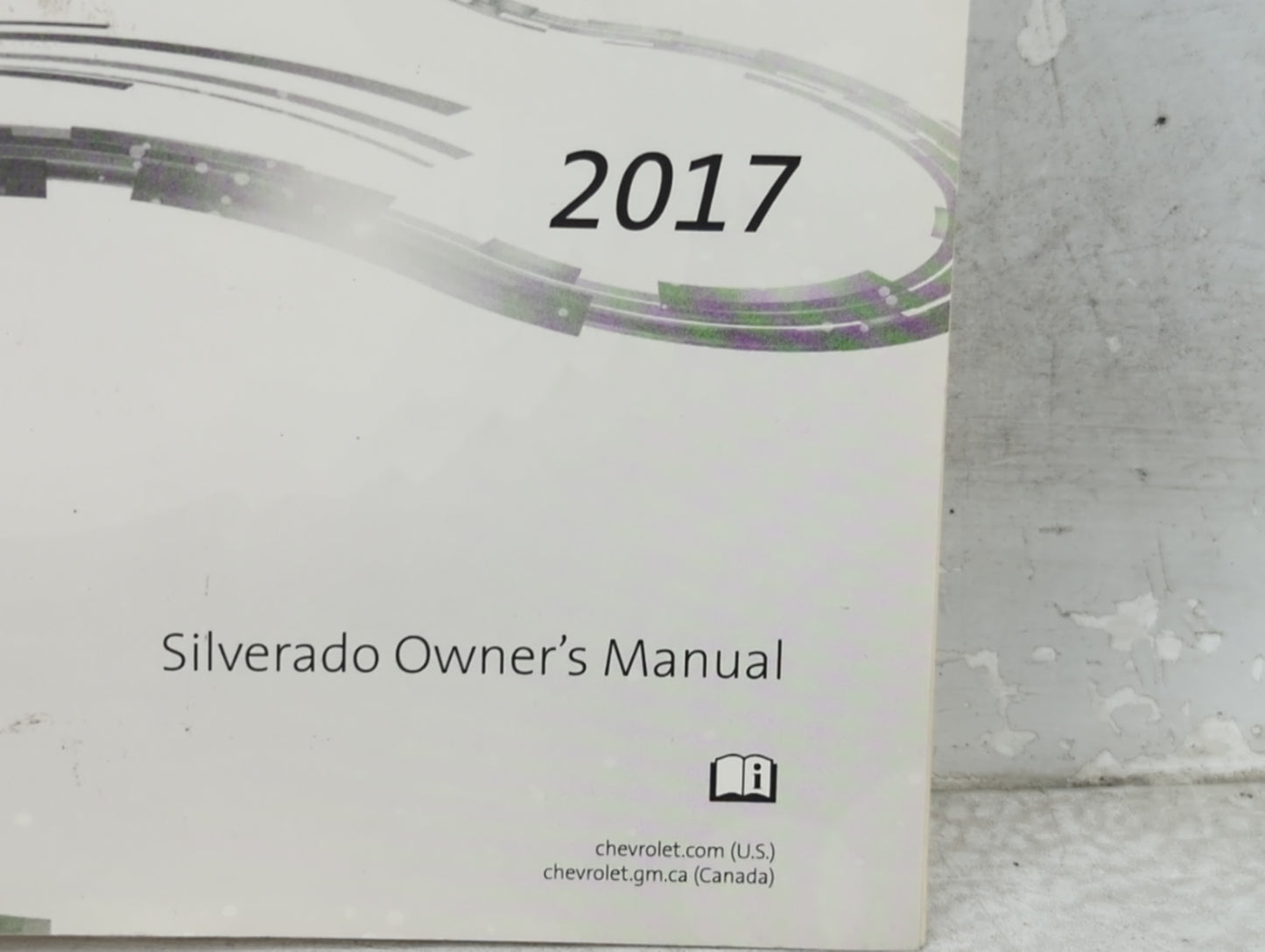 2017 Chevrolet Silverado Owners Manual Book Guide P/N:23476161 OEM Used Auto Parts - Oemusedautoparts1.com