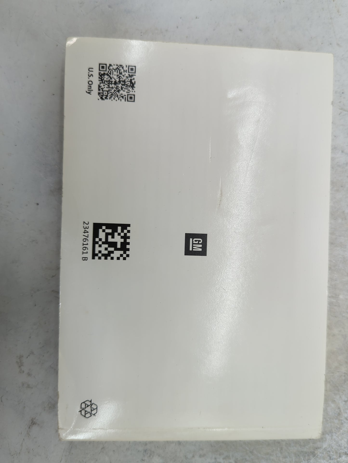 2017 Chevrolet Silverado Owners Manual Book Guide P/N:23476161 B OEM Used Auto Parts - Oemusedautoparts1.com