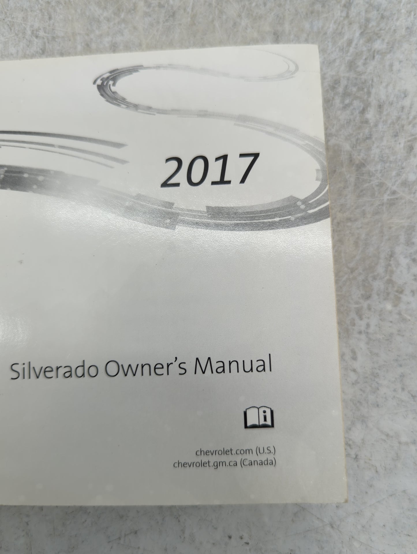 2017 Chevrolet Silverado Owners Manual Book Guide P/N:23476161 B OEM Used Auto Parts - Oemusedautoparts1.com