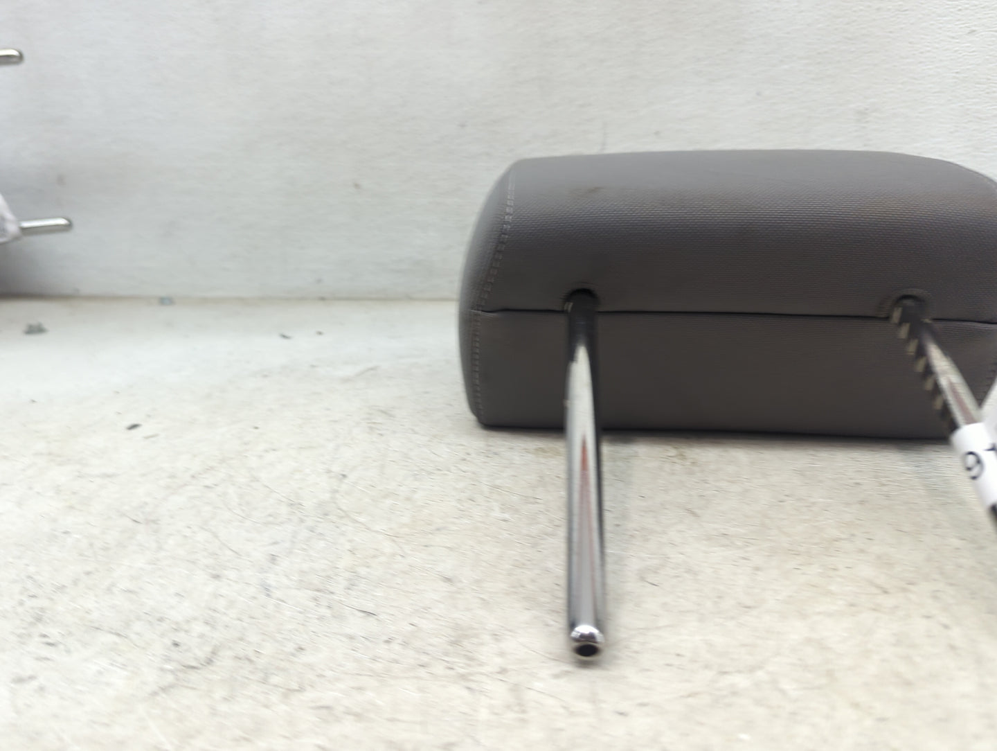 2017 Chevrolet Silverado Headrest Head Rest Front Driver Seat Dark Grey - Oemusedautoparts1.com