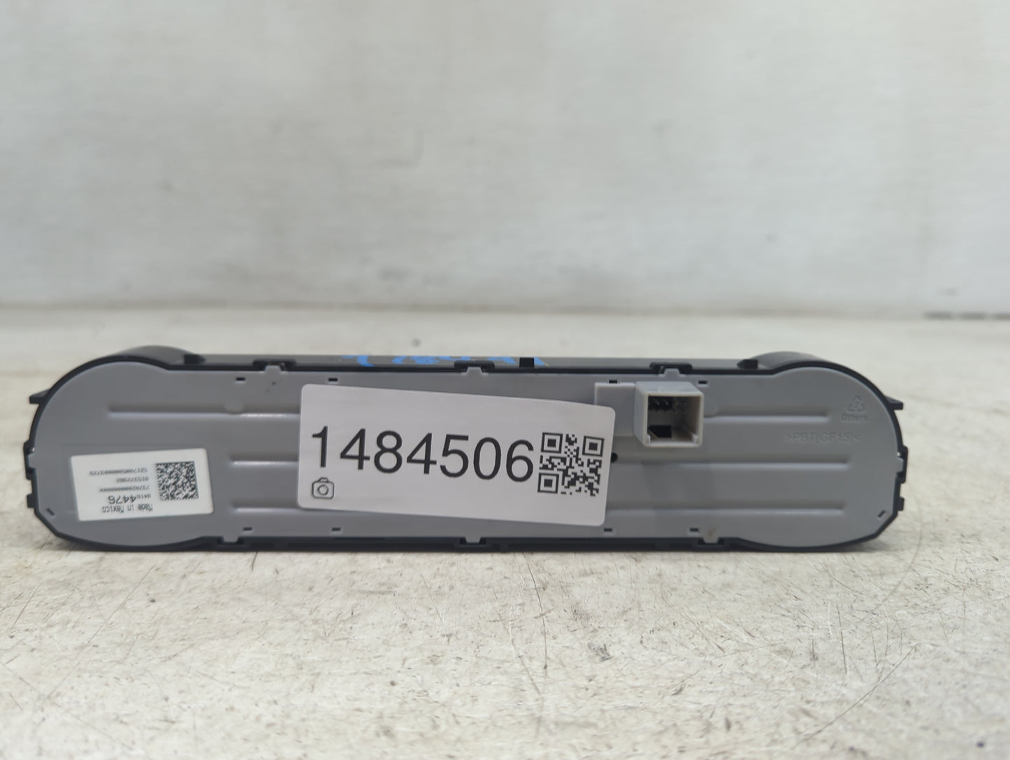 2014-2019 Chevrolet Silverado Climate Control Module Temperature AC/Heater Replacement P/N:84164476 Fits OEM Used Auto Parts
