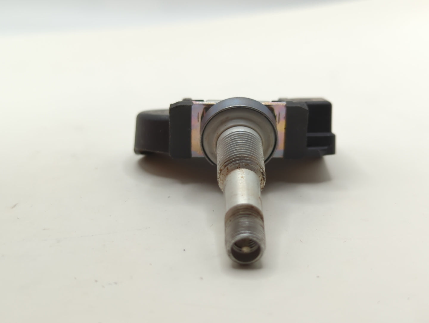 2017 Chevrolet Silverado Tire Pressure Monitoring System Sensor Tpms - Oemusedautoparts1.com