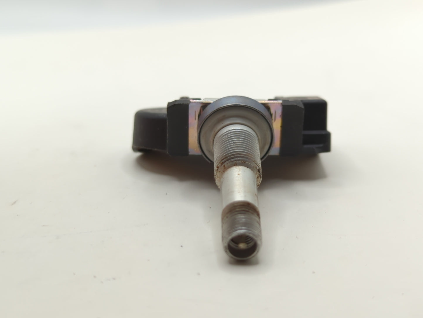 2017 Chevrolet Silverado Tire Pressure Monitoring System Sensor Tpms - Oemusedautoparts1.com