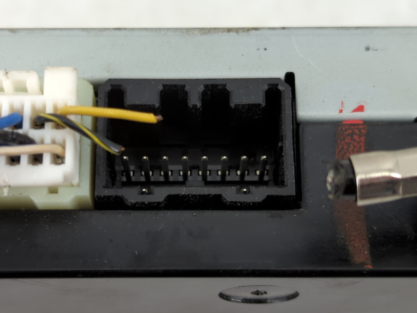 2017-2017 Chevrolet Silverado 1500 Telematics Control Module - Oemusedautoparts1.com