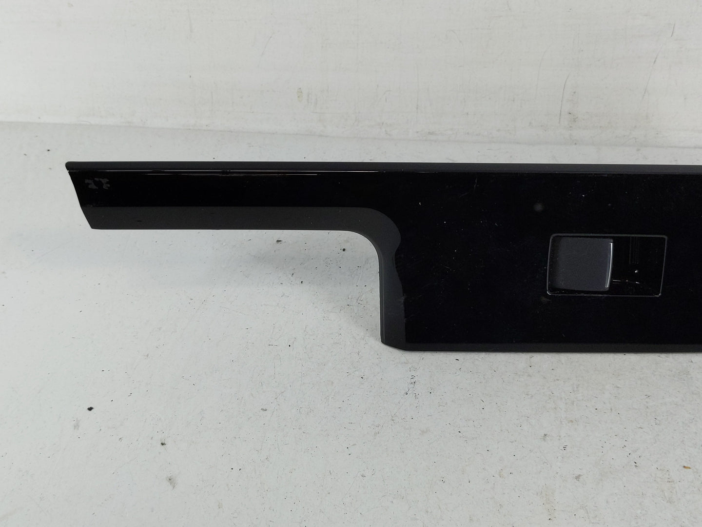 2014-2019 Chevrolet Silverado 1500 Master Power Window Switch Replacement Driver Side Left Fits Fits 2014 2015 2016 2017 201