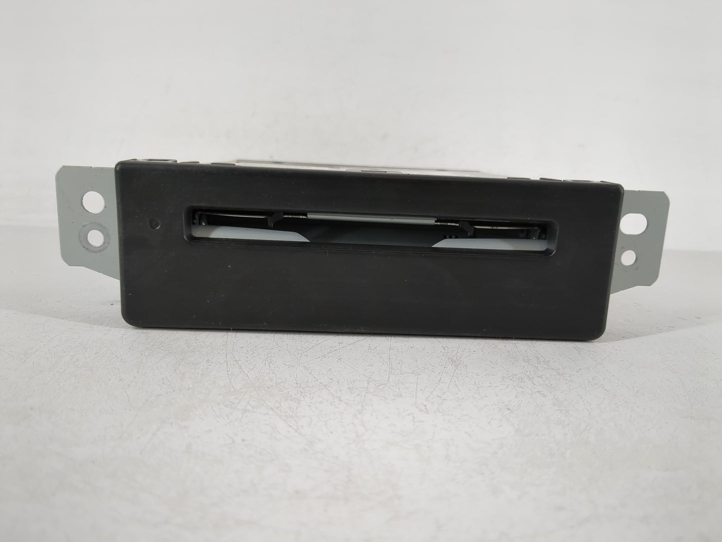 2016-2019 Chevrolet Silverado 1500 Radio AM FM Cd Player Receiver Replacement P/N:84016435 Fits Fits 2016 2017 2018 2019 OEM