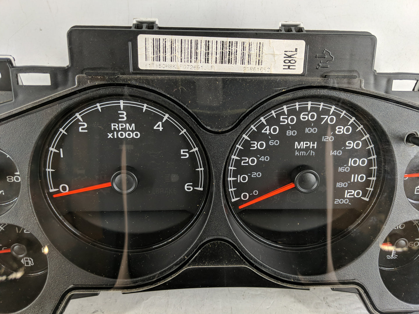 2017-2018 Chevrolet Silverado 1500 Instrument Cluster Speedometer Gauges P/N:28278980 Fits Fits 2016 2017 2018 OEM Used Auto