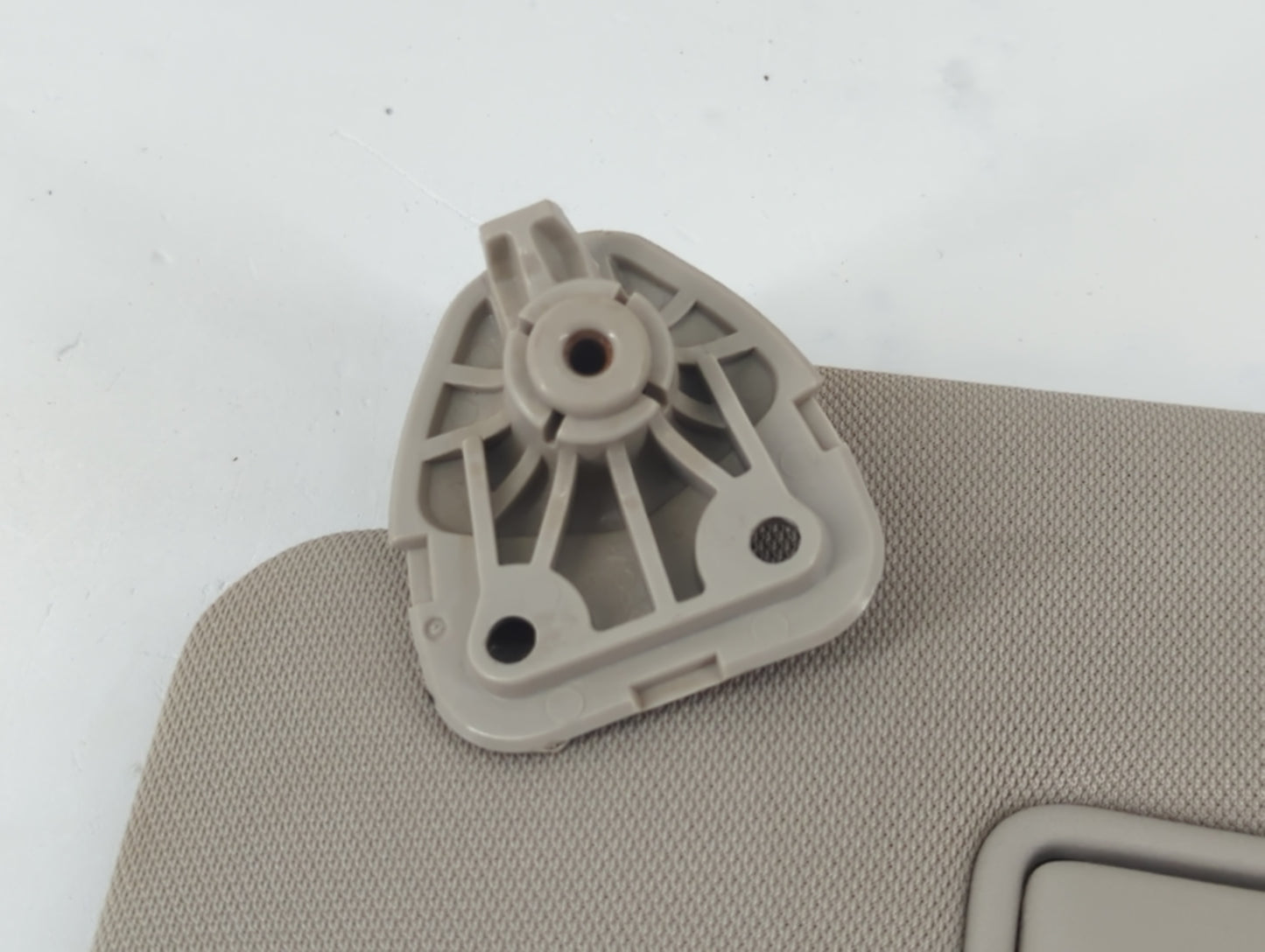 2014-2019 Chevrolet Silverado 1500 Sun Visor Shade Replacement Driver Left Mirror Fits Fits 2014 2015 2016 2017 2018 2019 OE