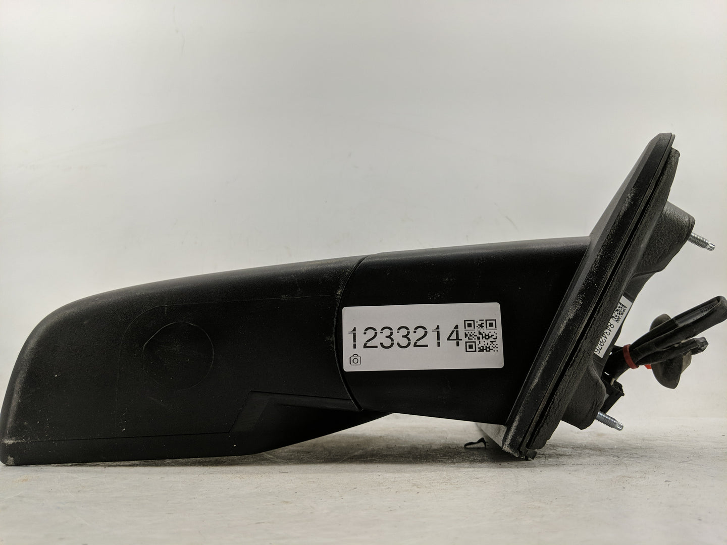 2014-2019 Chevrolet Silverado 1500 Side Mirror Replacement Passenger Right View Door Mirror P/N:23499427 Fits OEM Used Auto 