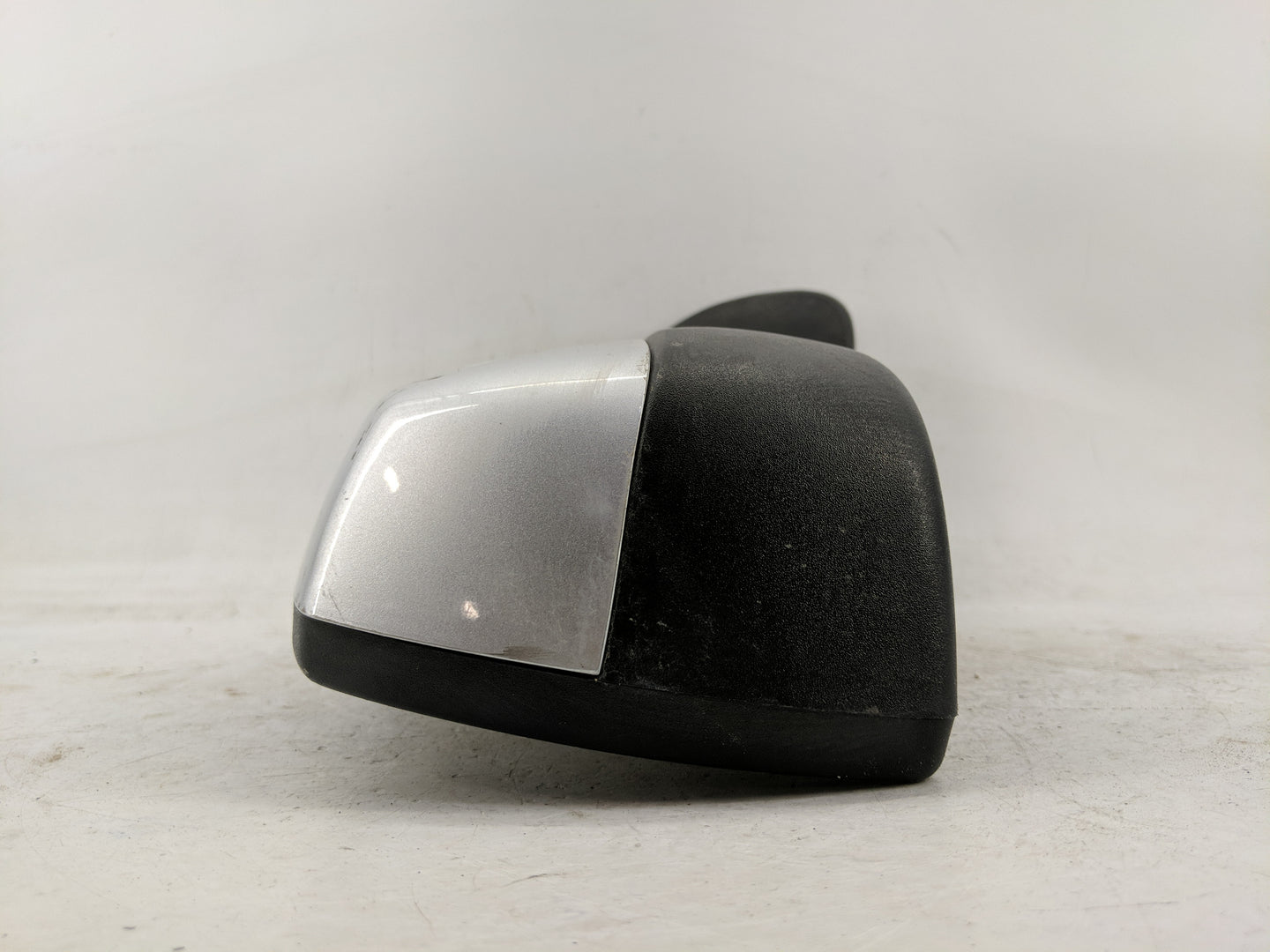 2014-2019 Chevrolet Silverado 1500 Side Mirror Replacement Passenger Right View Door Mirror P/N:23499427 Fits OEM Used Auto 