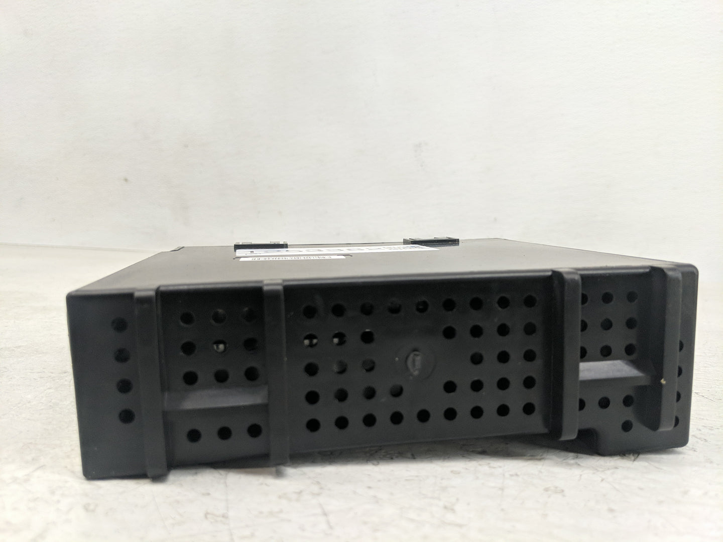 2017 Chevrolet Silverado 1500 Radio AM FM Cd Player Receiver Replacement P/N:84222871 Fits OEM Used Auto Parts - Oemusedauto