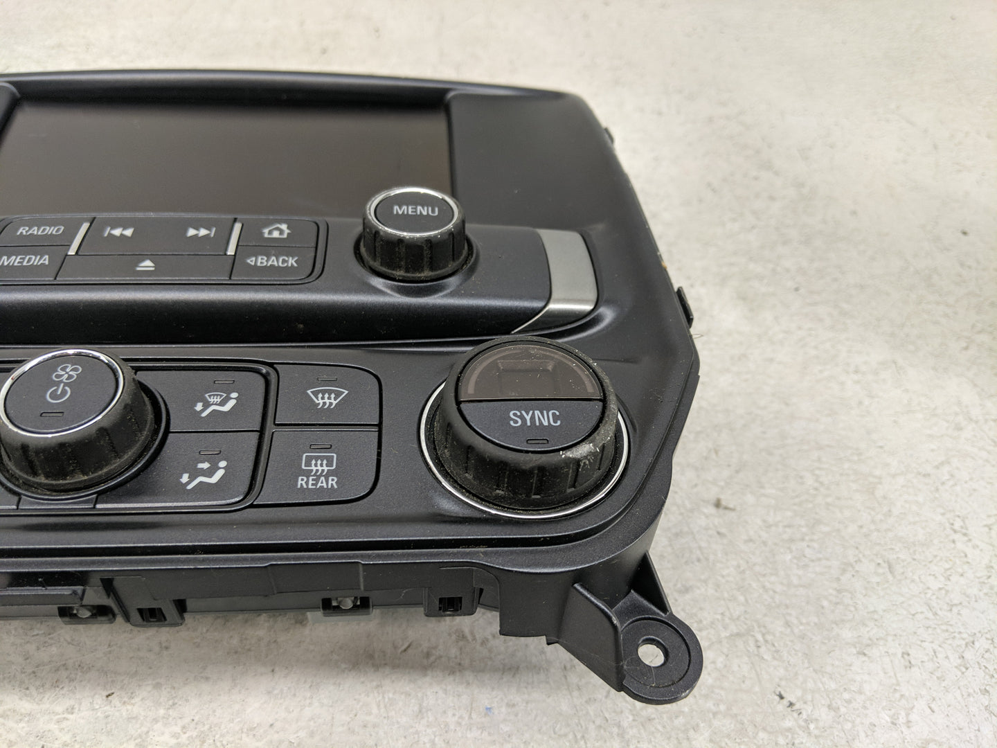 2017 Chevrolet Silverado 1500 Radio AM FM Cd Player Receiver Replacement P/N:84258729 Fits OEM Used Auto Parts - Oemusedauto