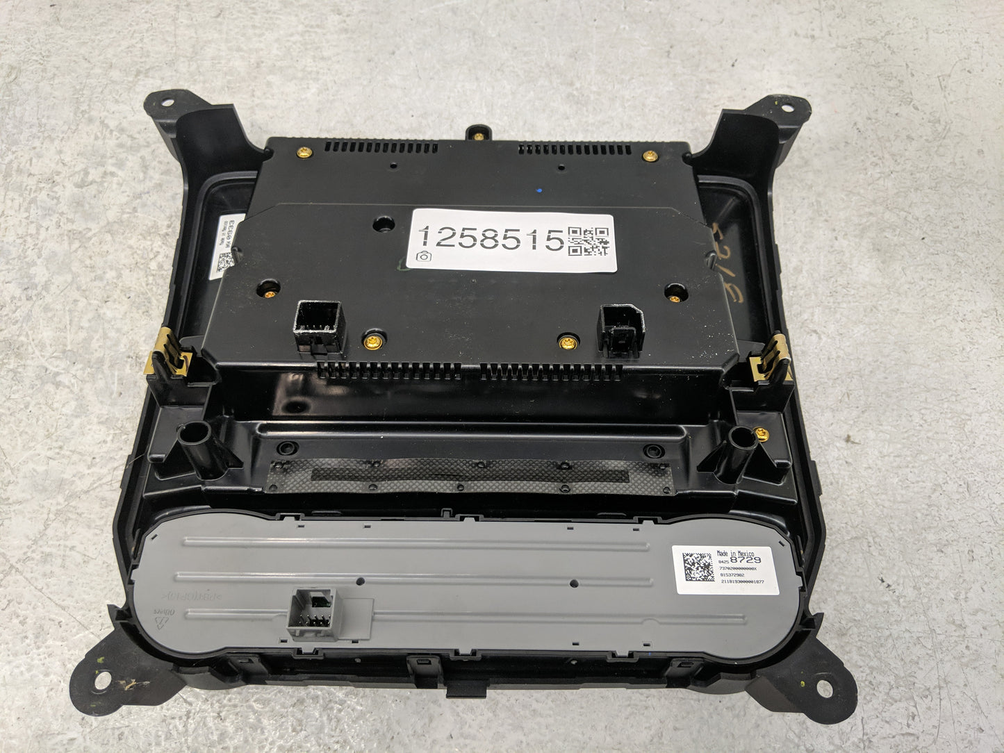 2017 Chevrolet Silverado 1500 Radio AM FM Cd Player Receiver Replacement P/N:84258729 Fits OEM Used Auto Parts - Oemusedauto