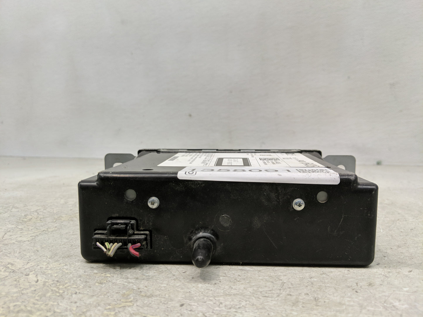 2017-2018 Chevrolet Silverado 1500 Radio AM FM Cd Player Receiver Replacement P/N:84016435 Fits Fits 2017 2018 2019 OEM Used