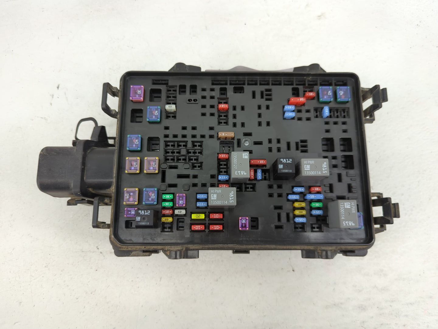 2016-2018 Chevrolet Silverado 1500 Fusebox Fuse Box Panel Relay Module P/N:23387799 Fits Fits 2016 2017 2018 OEM Used Auto P