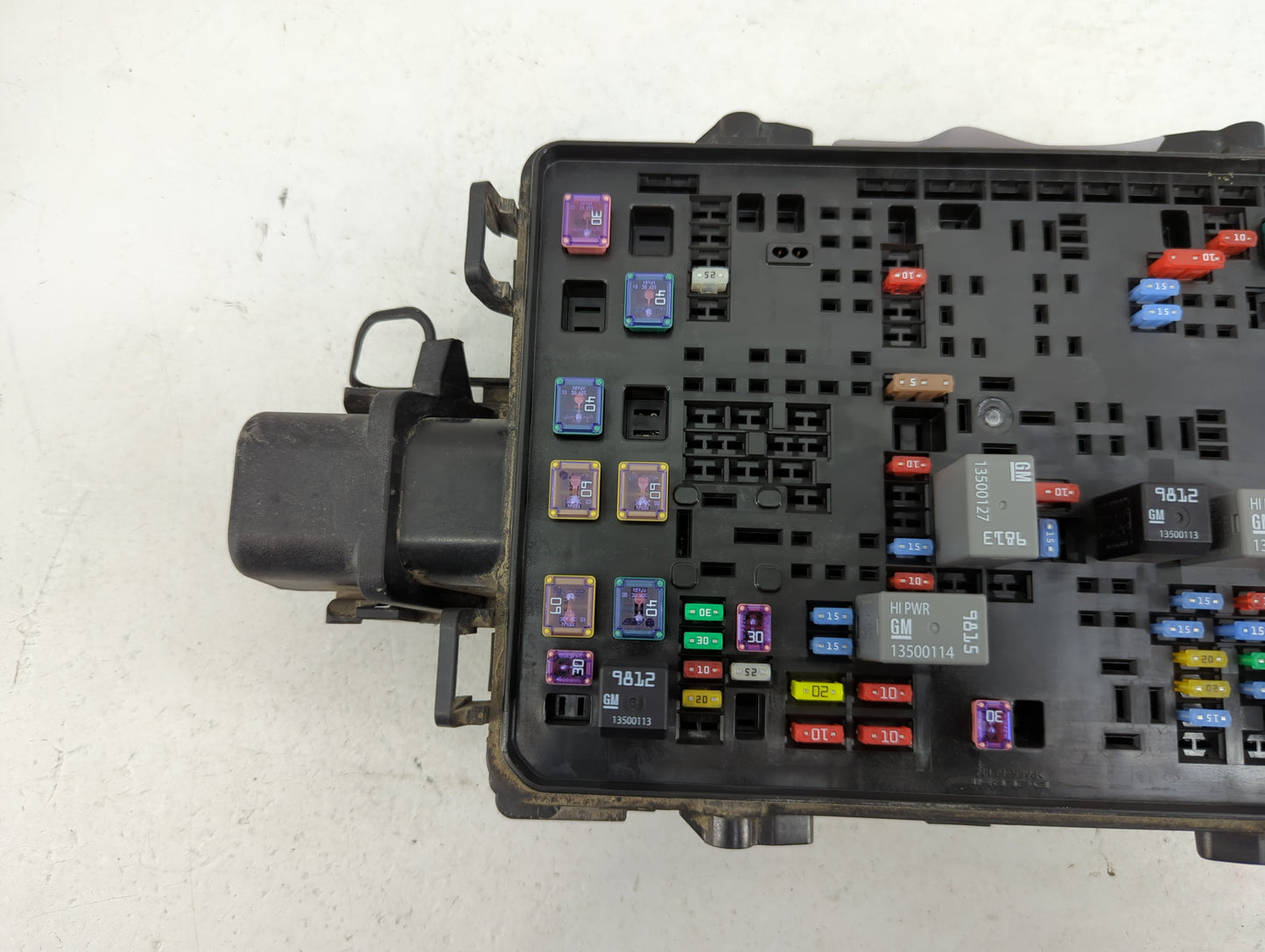 2016-2018 Chevrolet Silverado 1500 Fusebox Fuse Box Panel Relay Module P/N:23387799 Fits Fits 2016 2017 2018 OEM Used Auto P
