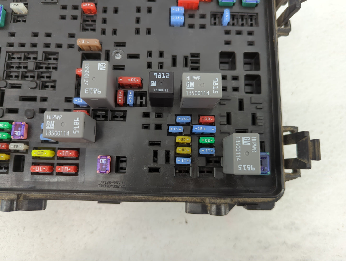 2016-2018 Chevrolet Silverado 1500 Fusebox Fuse Box Panel Relay Module P/N:23387799 Fits Fits 2016 2017 2018 OEM Used Auto P