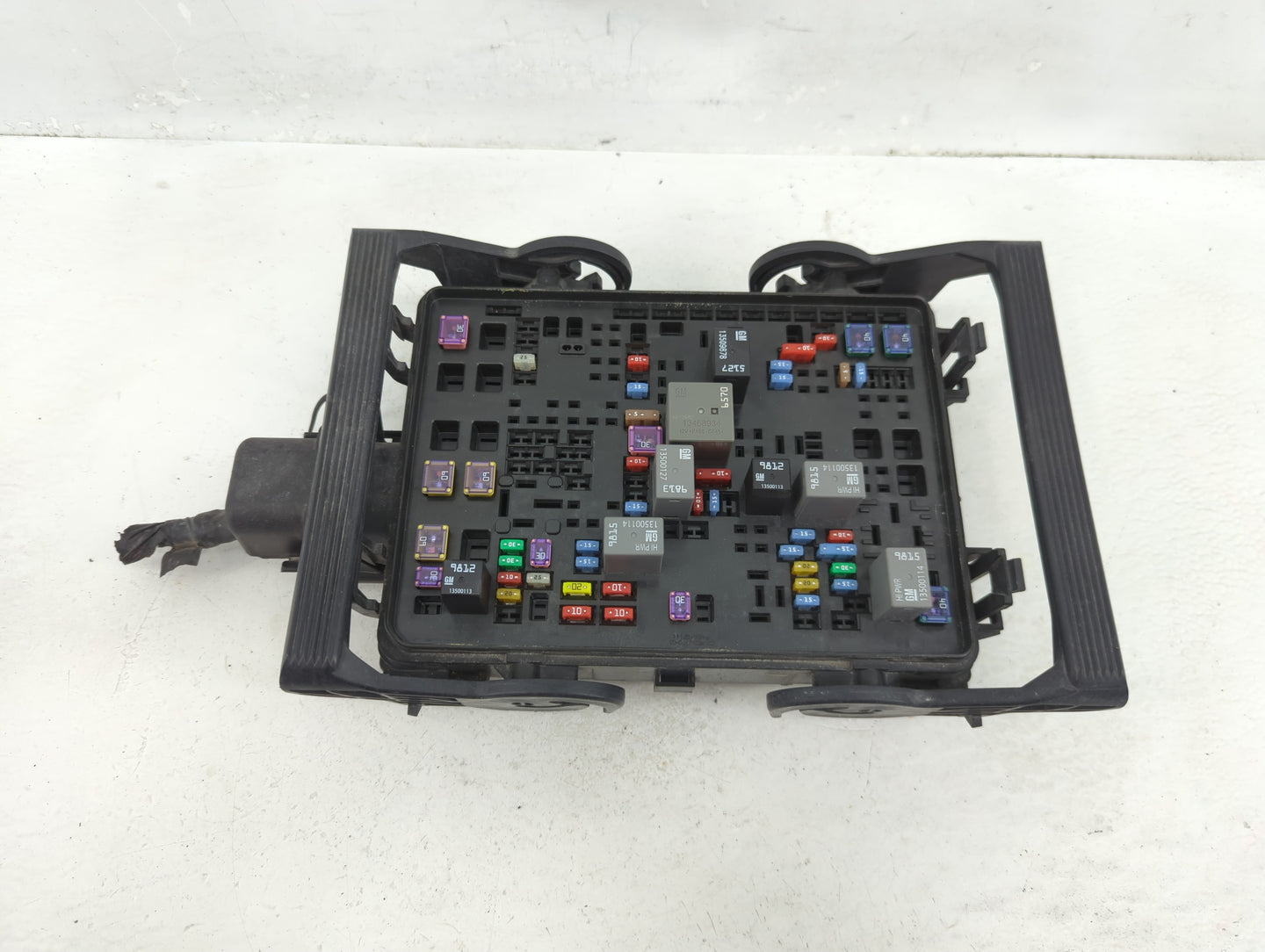 2016-2018 Chevrolet Silverado 1500 Fusebox Fuse Box Panel Relay Module Fits Fits 2016 2017 2018 OEM Used Auto Parts - Oemuse