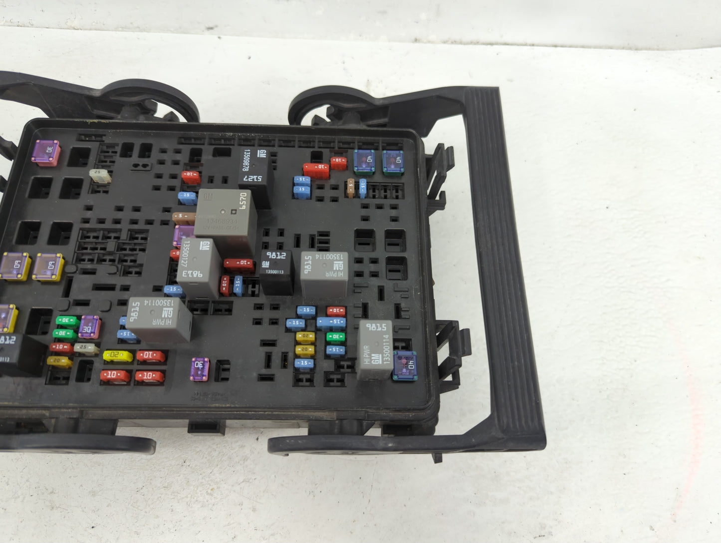2016-2018 Chevrolet Silverado 1500 Fusebox Fuse Box Panel Relay Module Fits Fits 2016 2017 2018 OEM Used Auto Parts - Oemuse