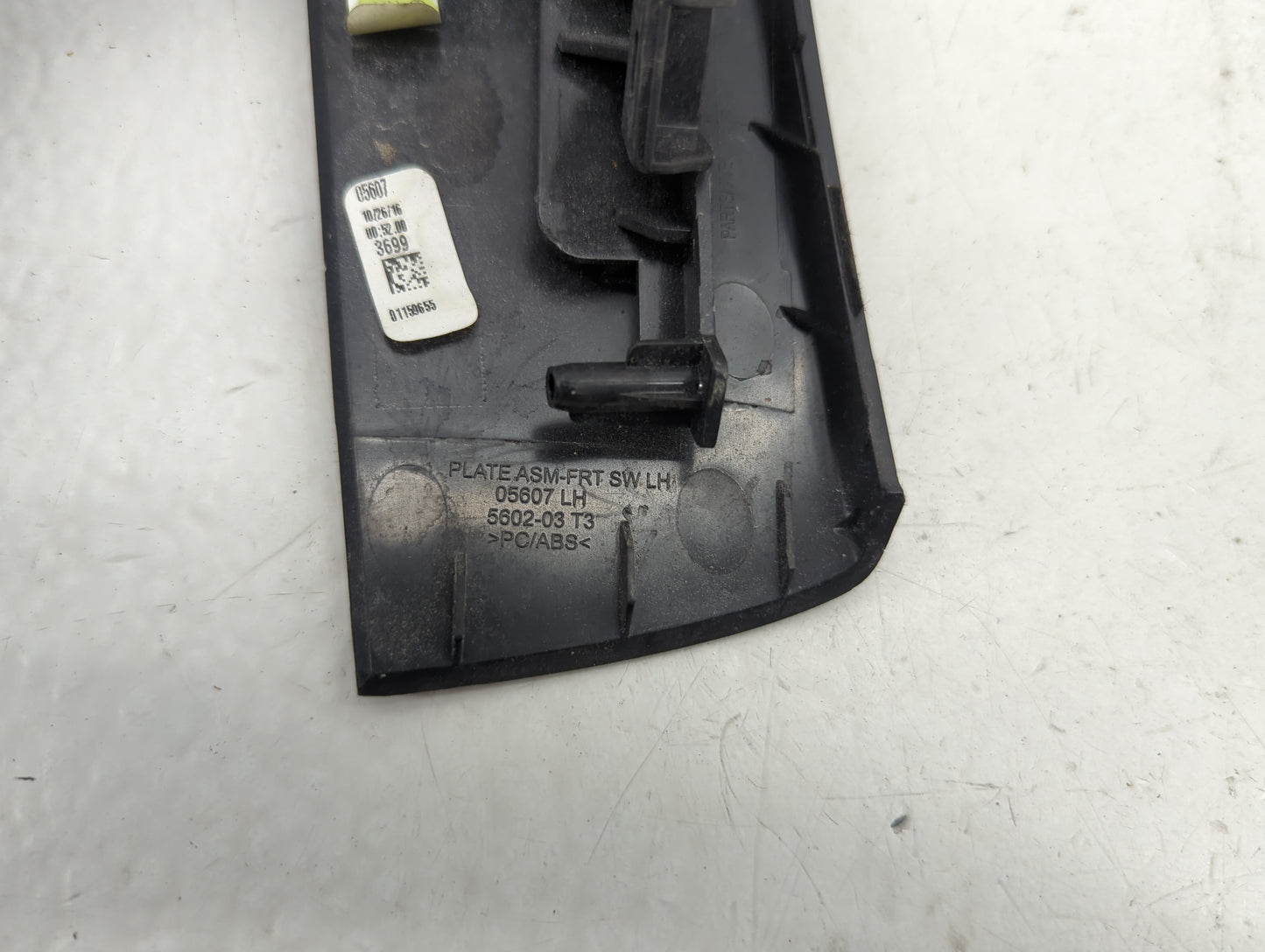 2014-2019 Chevrolet Silverado 1500 Master Power Window Switch Replacement Driver Side Left P/N:5602-03 T3 Fits OEM Used Auto