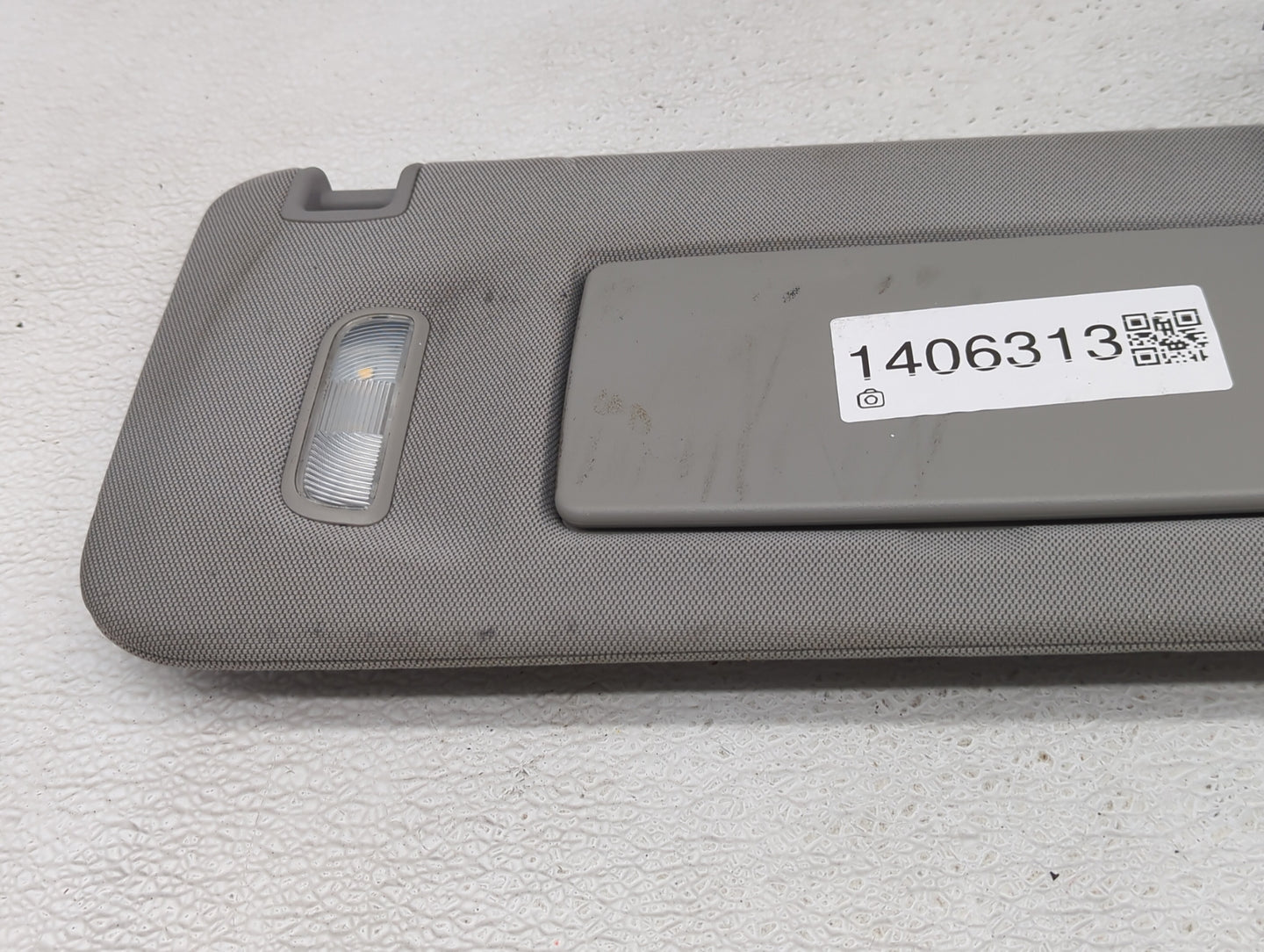 2014-2019 Chevrolet Silverado 1500 Sun Visor Shade Replacement Passenger Right Mirror Fits Fits 2014 2015 2016 2017 2018 201