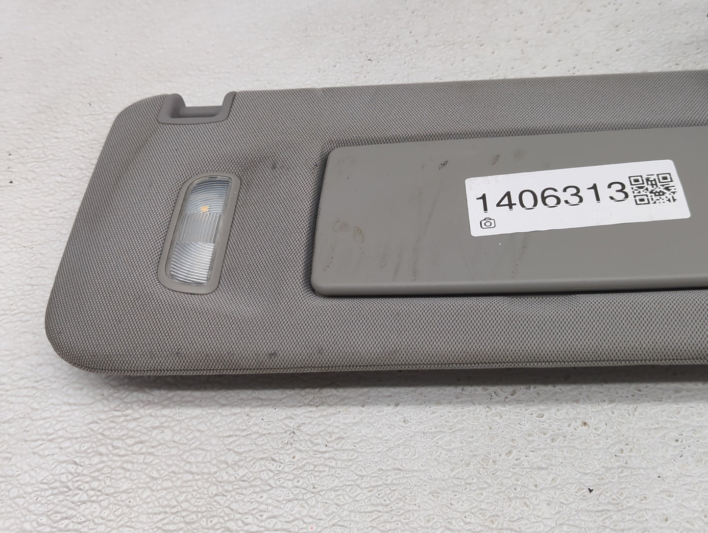2014-2019 Chevrolet Silverado 1500 Sun Visor Shade Replacement Passenger Right Mirror Fits Fits 2014 2015 2016 2017 2018 201