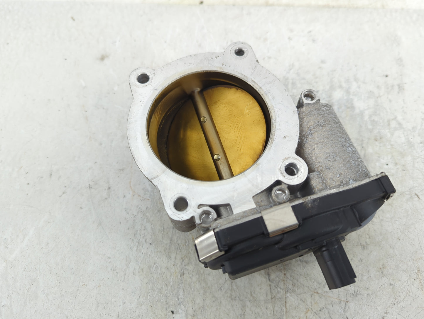 2017 Chevrolet Silverado 1500 Throttle Body P/N:12676296AA Fits Fits 2016 2018 2019 2020 2021 2022 OEM Used Auto Parts - Oem