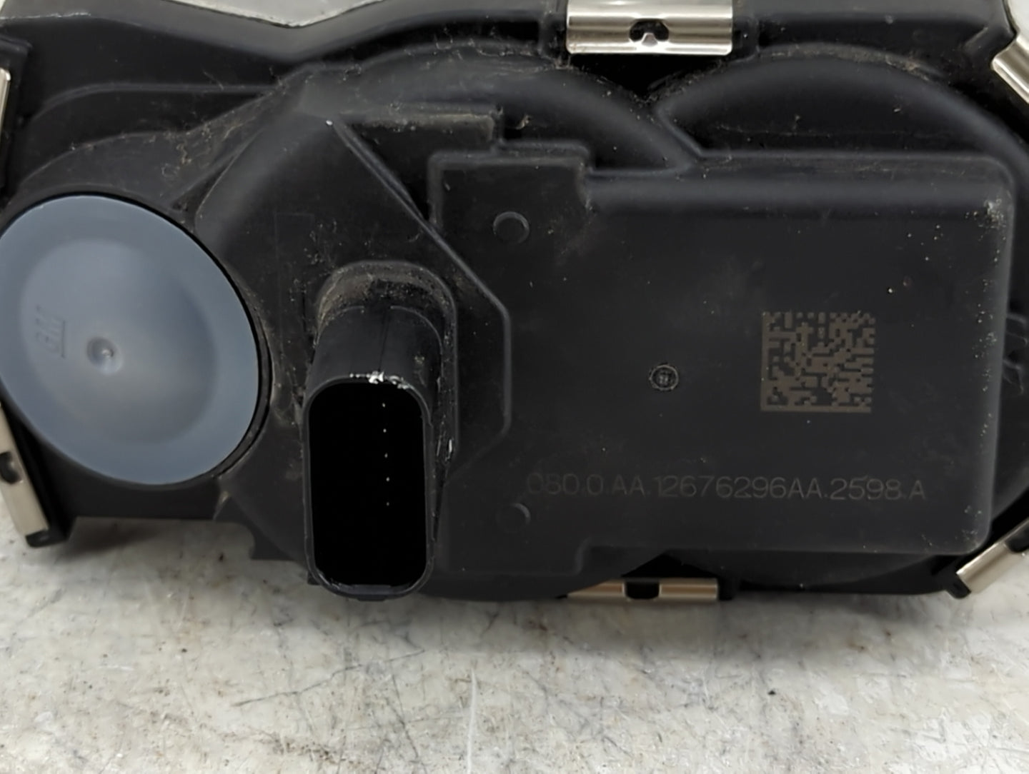 2017 Chevrolet Silverado 1500 Throttle Body P/N:12676296AA Fits Fits 2016 2018 2019 2020 2021 2022 OEM Used Auto Parts - Oem