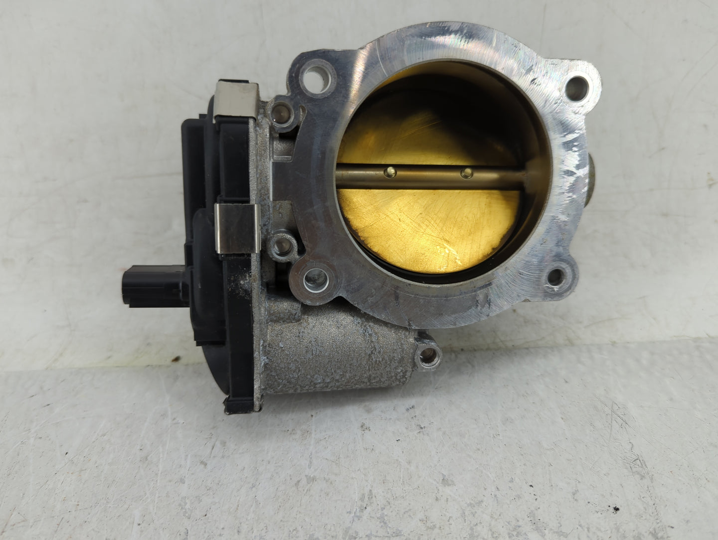 2017 Chevrolet Silverado 1500 Throttle Body P/N:12676296AA Fits Fits 2016 2018 2019 2020 2021 2022 OEM Used Auto Parts - Oem