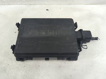compare product 2016-2018 Chevrolet Silverado 1500 Fusebox Fuse Box Panel Relay Module P/N:23387799 Fits Fits 2016 2017 2018 OEM Used Auto Parts