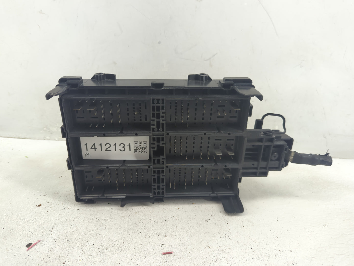 2016-2018 Chevrolet Silverado 1500 Fusebox Fuse Box Panel Relay Module P/N:23387799 Fits Fits 2016 2017 2018 OEM Used Auto P